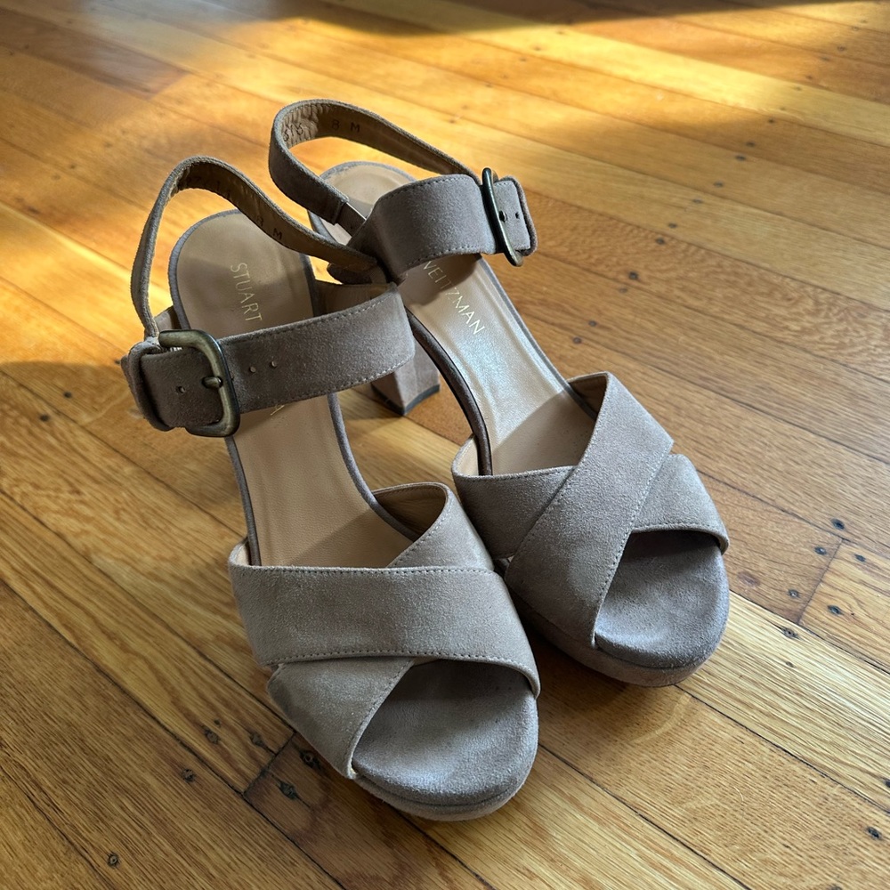 Stuart Weitzman Exhale platform heel - suede “haze” color
